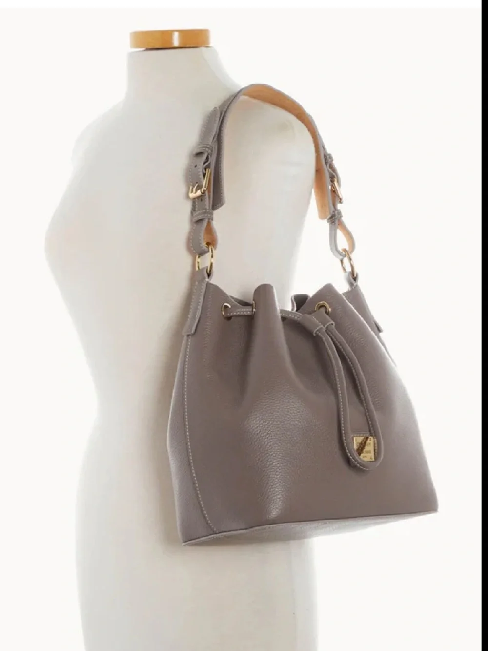 NWT Dooney And Bourke Lucca Leather Drawstring Bucket Bag